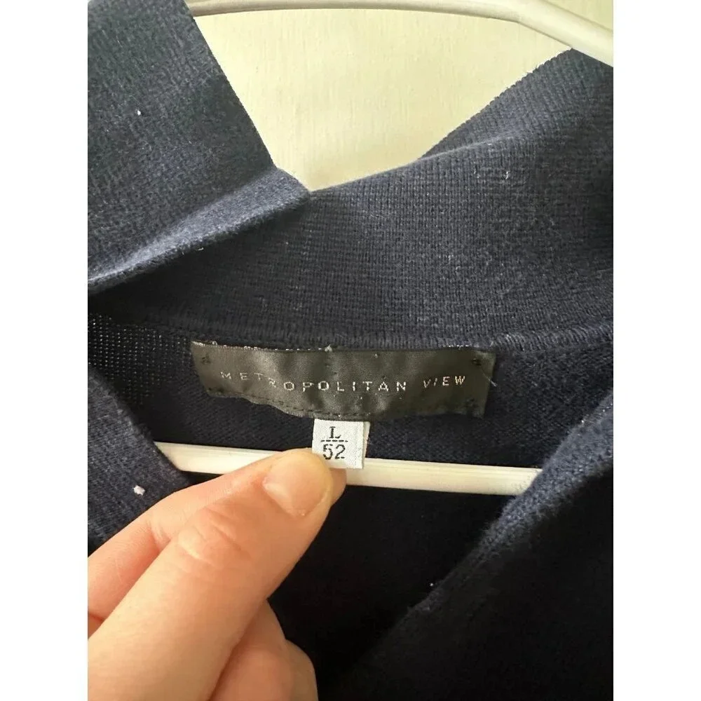 Metropolitan View men’s size 52 Large blue sweater